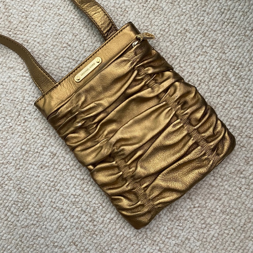 NWT Michael Kors Crossbody Bag - Slight Scratches